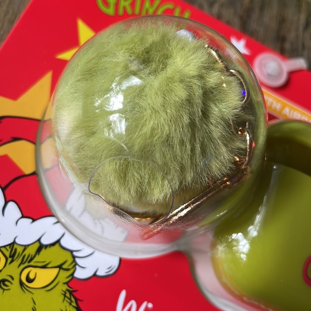 Grinch AirPod Case - Picture 3 of 5